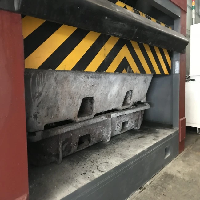 Maszyna do przetwarzania zgarów aluminiowych