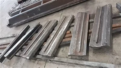 Listwa udarowa kruszarki VSI|Części eksploatacyjne o wysokiej zawartości chromu do maszyn do produkcji piasku